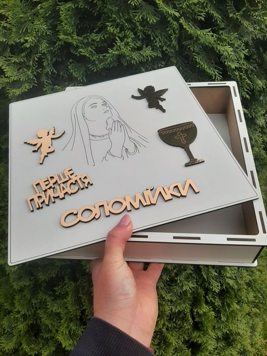 Дерев'яні бокси для подарунків та солодощів до Першого причастя