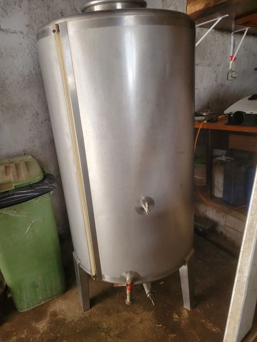 Cuba inox 700l pouco usada