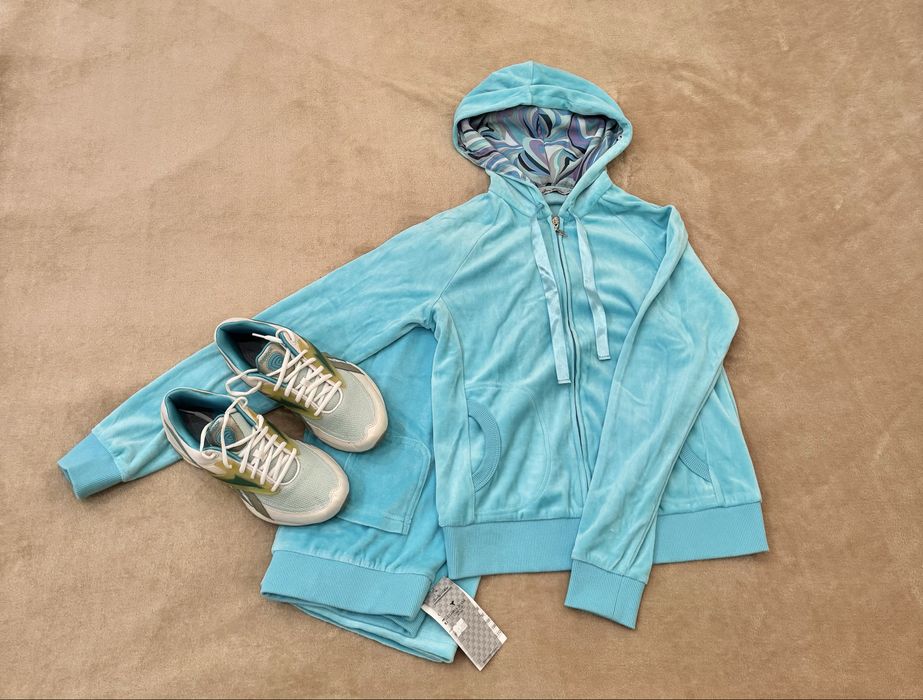 Велюровий спортивний костюм