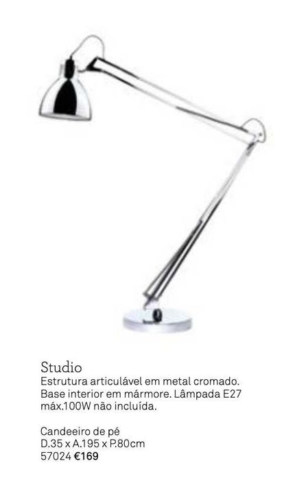 Candeeiro Pé Alto Studio em aço cromado