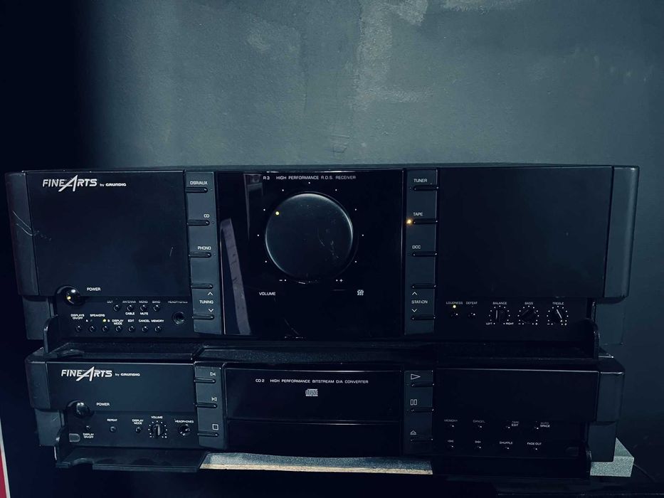 Стійка GRUNDIG Fine Arts