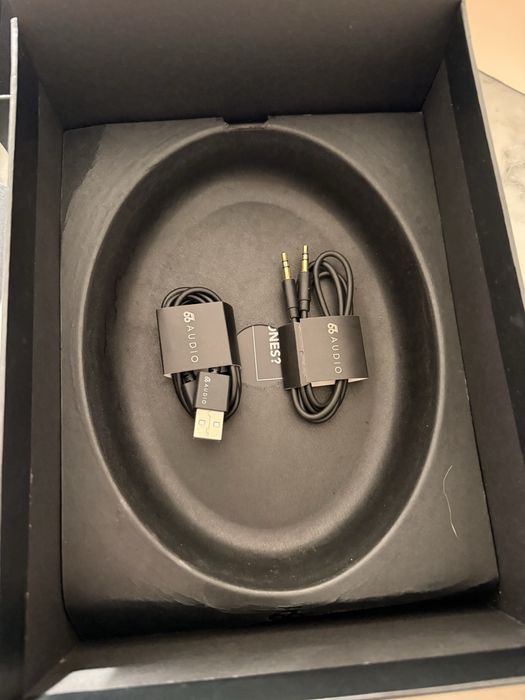 Headphones 66 para desporto com cancelamento ruído