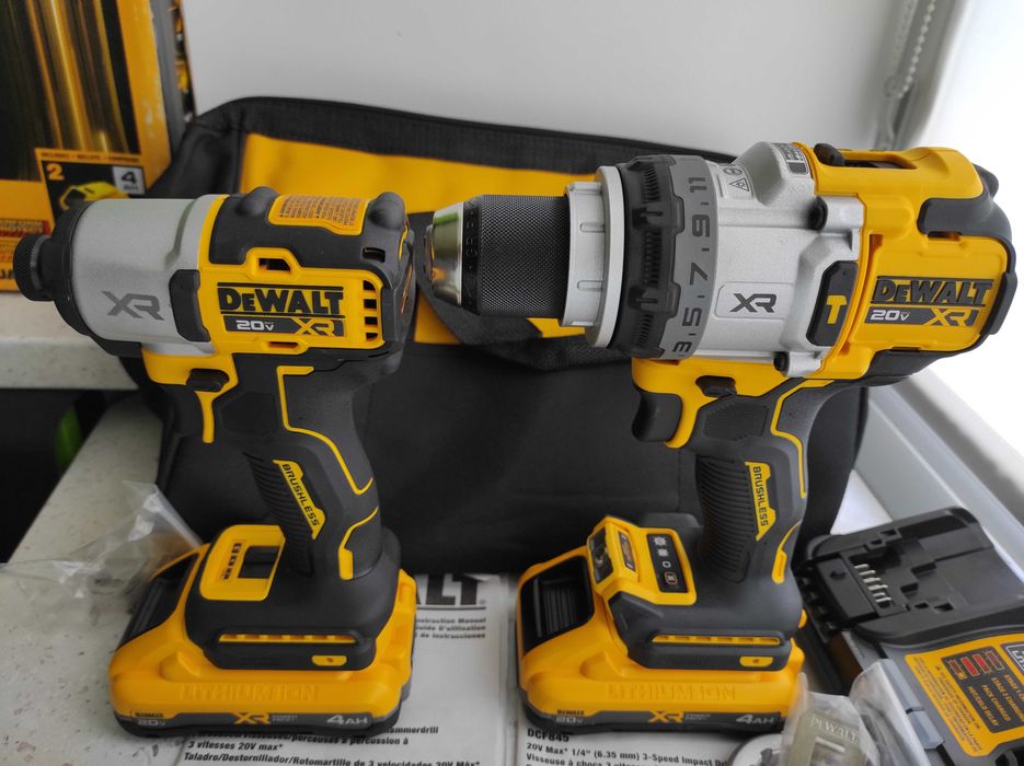 Набор бесщеточных шуруповертов DeWalt DCK2101QQ2 20V (DCD1007 DCF845)