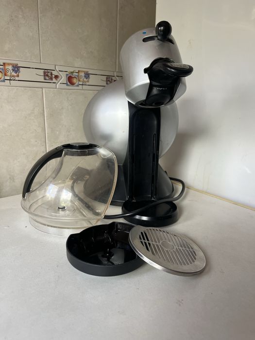 Máquina de Café Dolce Gusto em Excelente Estado + Oferta de Cápsulas