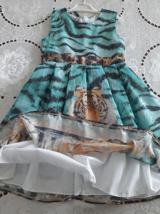 Плаття  розмір 134см Оригінал D&G