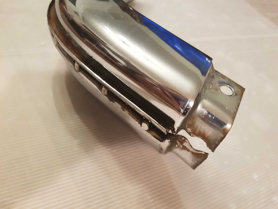 Kieł zderzaka przedni prawy mercedes W123 coupe