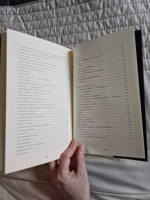 A Gruta dos Cisnes de João D'Ávila Editora Hugin