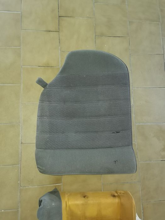 Partes de bancos para restauro BMW E30