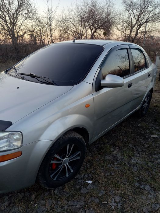 Шевроле авео 2005 1.5