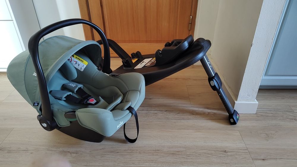 Fotelik nosidełko Joie i-snug 2 z bazą