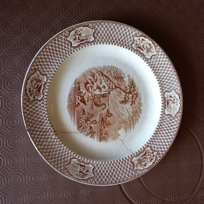 Prato antigo de faiança