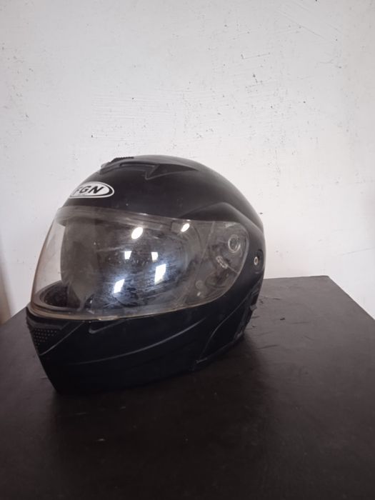 Шолом чорний розмір М