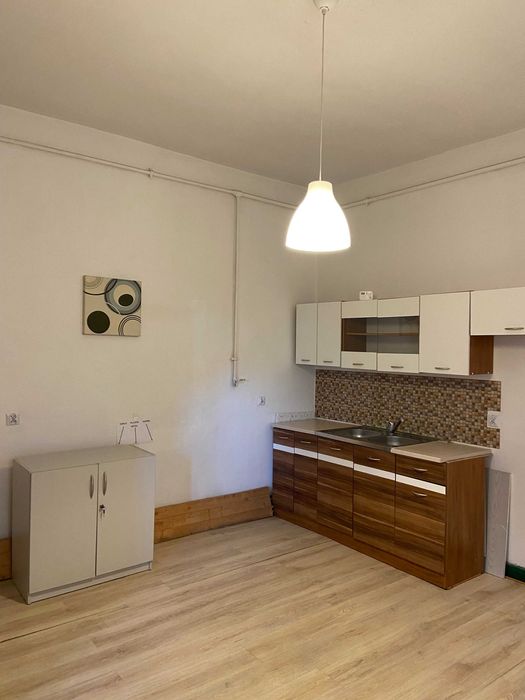 Mieszkanie na wynajem na biuro, działalności