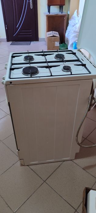 Продам газову плиту з електродуховкою