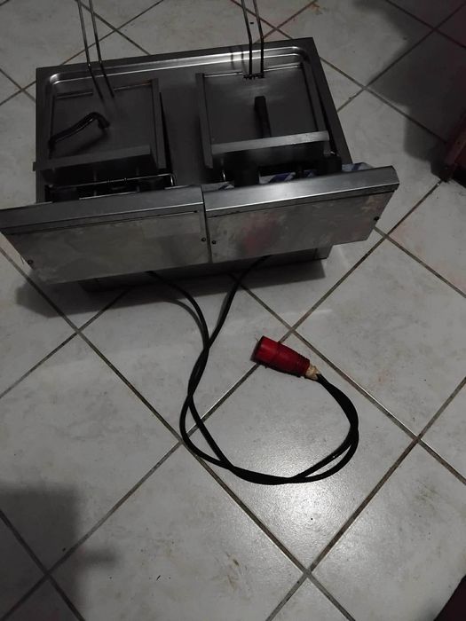 Fritadeira para uso profissional