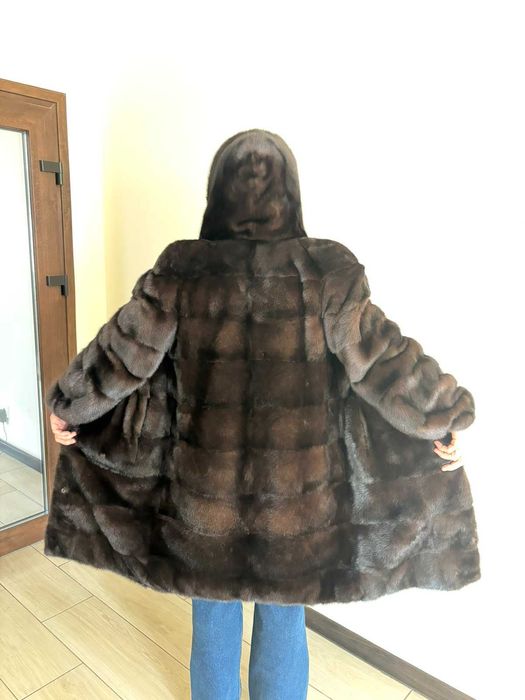 Продам шубу норкову