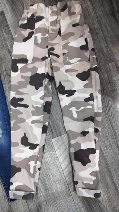 Джинси брюки Only дівчині/ камуфляжні River Island