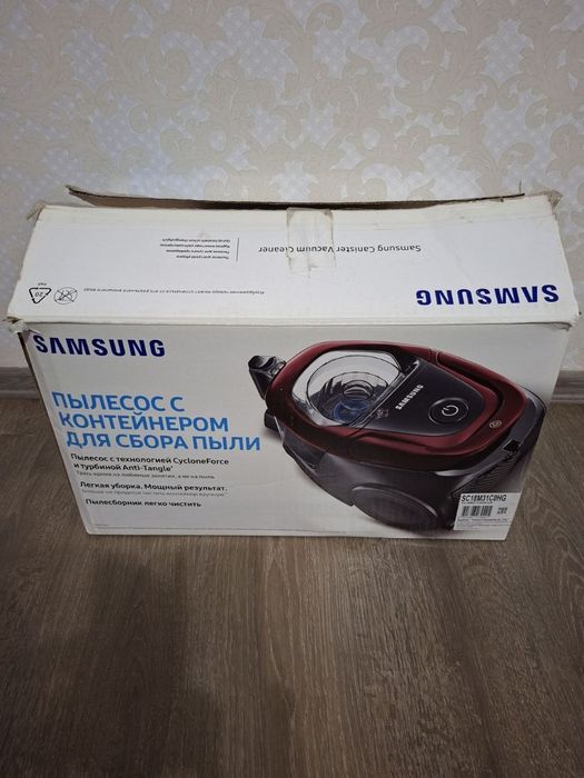 Пилосос без мішка SAMSUNG VC18M31C0HG/UK