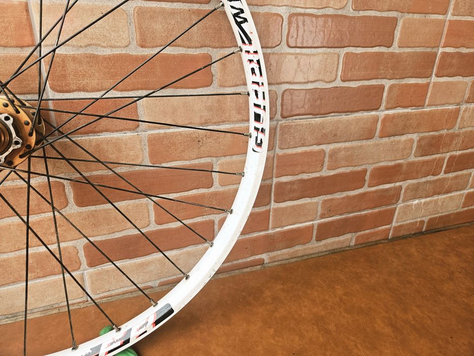 Roda frente DH 20mm