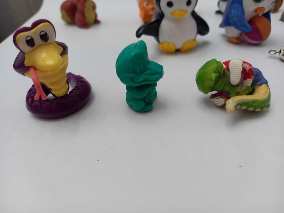 Kinder Кіндер Киндер сюрприз слон пінгвін білка їжак їжачок морж тюлень крокодил слоник