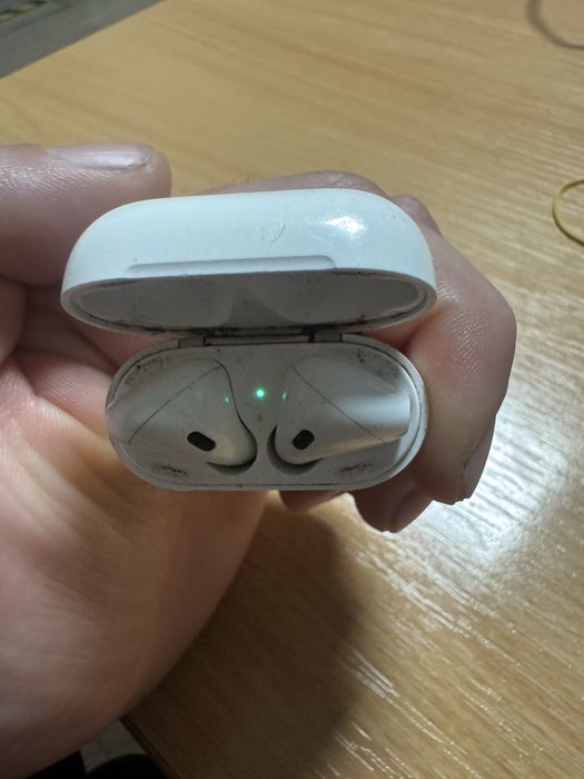 Apple Airpods 2