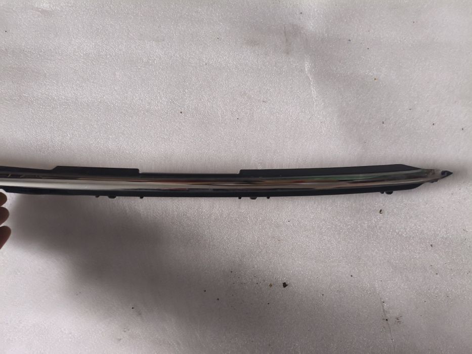 Mercedes-Benz V- klasa Vito W447 14R- listwa atrapy grilla