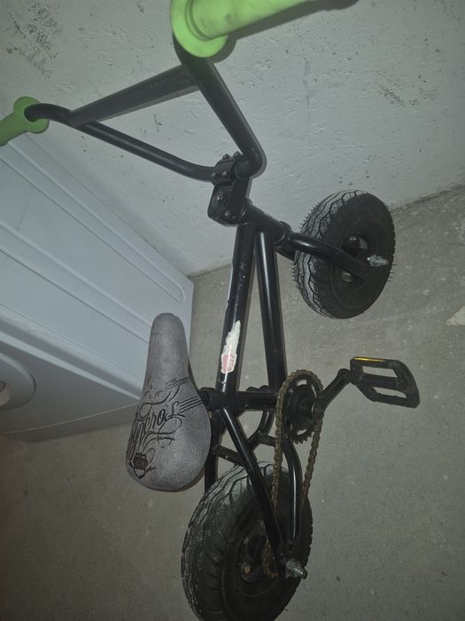 Mini BMX bez hamulców