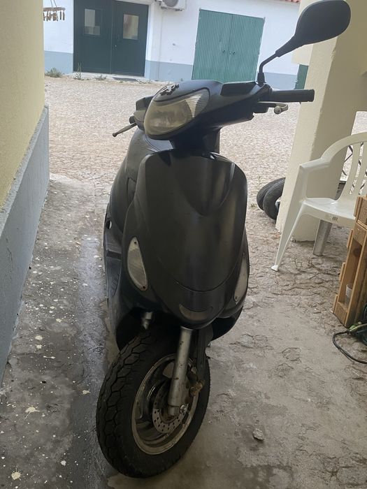 Peugeot V Clic 4T 50cc 2009
