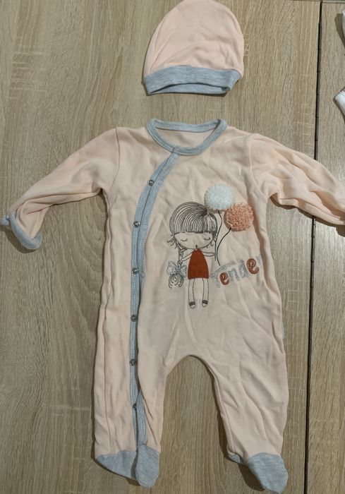 Одяг на дівчинку 0-3 місяців