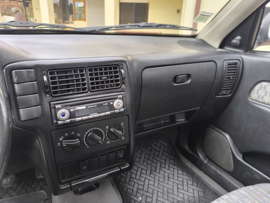 Seat Ibiza 6K3 1.3 gasolina 55CV