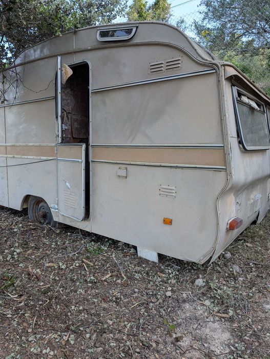 Ofereço caravana