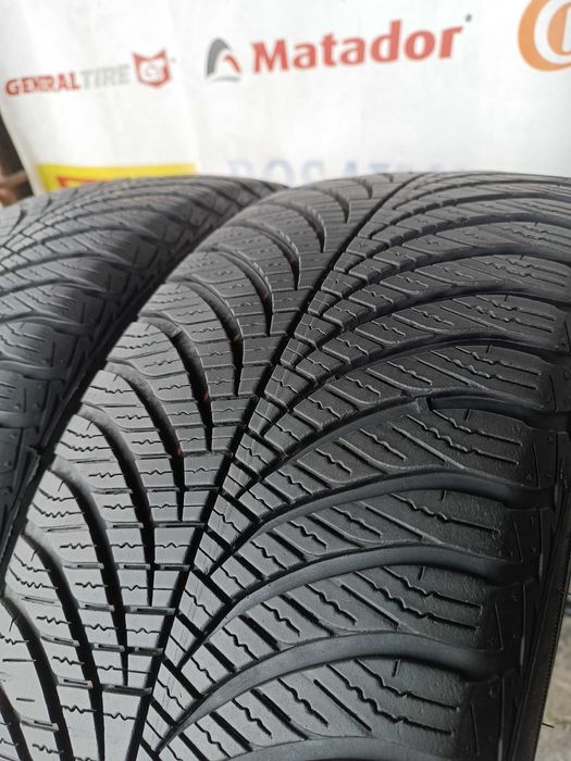 Всесезонні шини 215/55 R18 Goodyear vector 4seasons gen 2 suv 2023рік 7,3мм