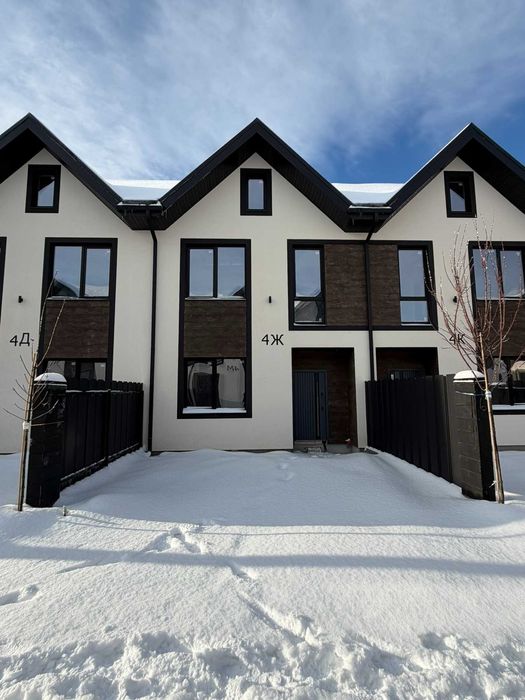 Таунхаус у Бучі з газом, міські комунікації. Розстрочка