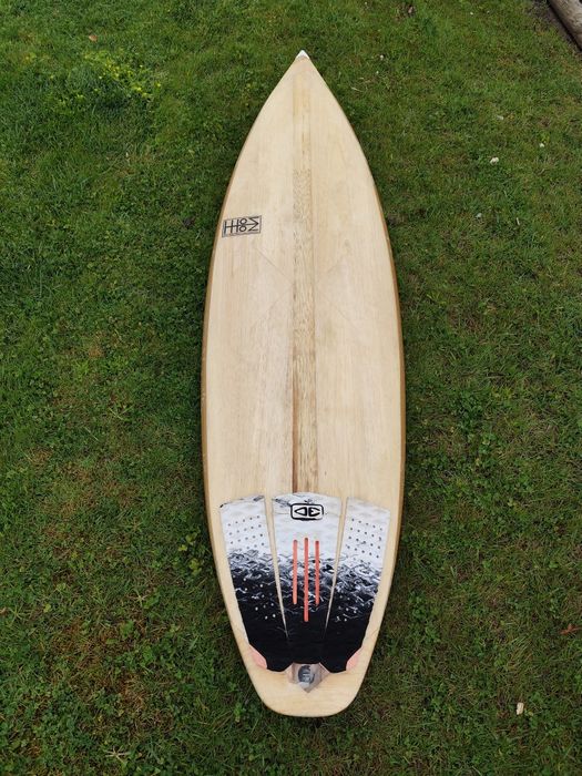 Noe 5'11 Surfboard Epoxy and Balsa skin