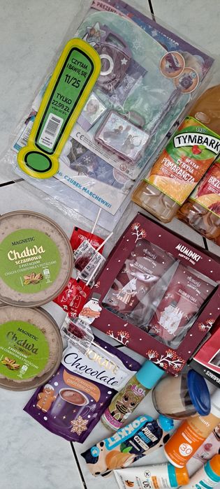 Zestaw słodyczy I kosmetyków dla mamy I dziewczynki