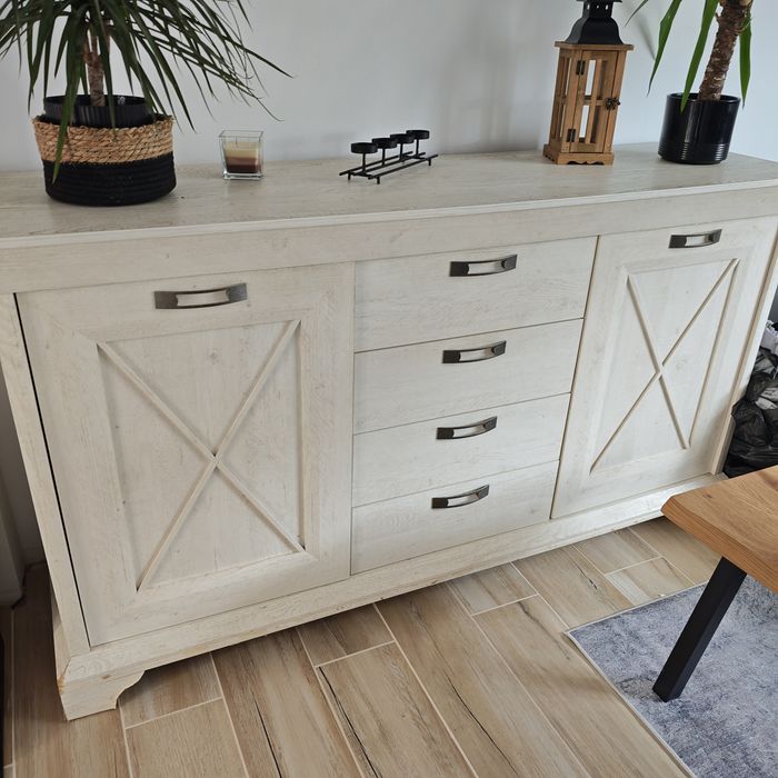 Komoda w stylu prowansalskim
