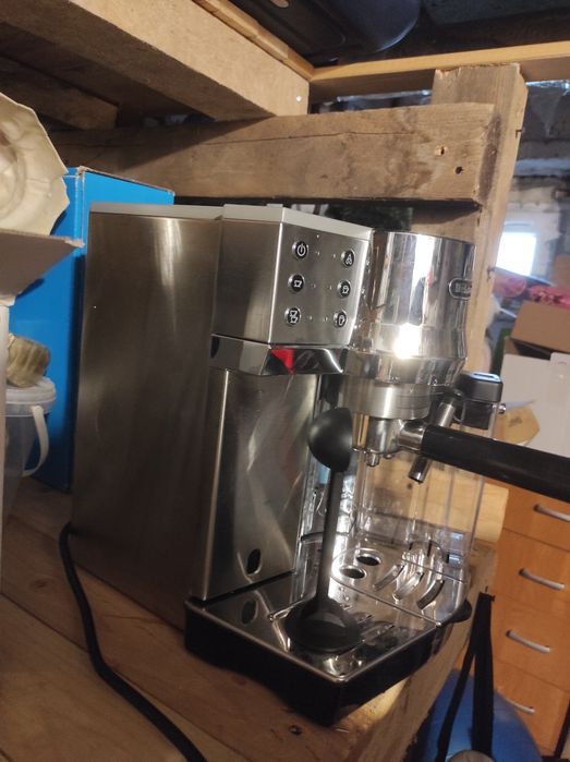 Zamienię ekspress ciśnieniowy kolbowy DeLonghi EC850M