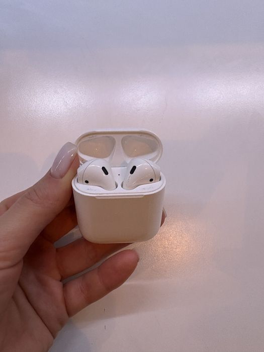 Продам AirPods 2