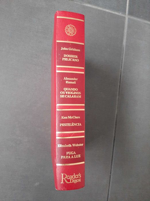 Dossier pelicano/Quando os violinos calaram/Pestilência/Fuga para luz