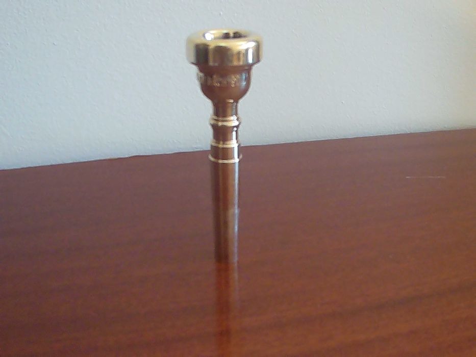 Bocal de trompete Vincent Bach 5V dourado