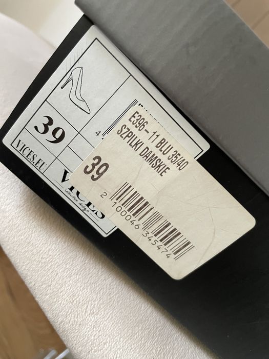 Szpilki błekitne blue lakier Deezee 39