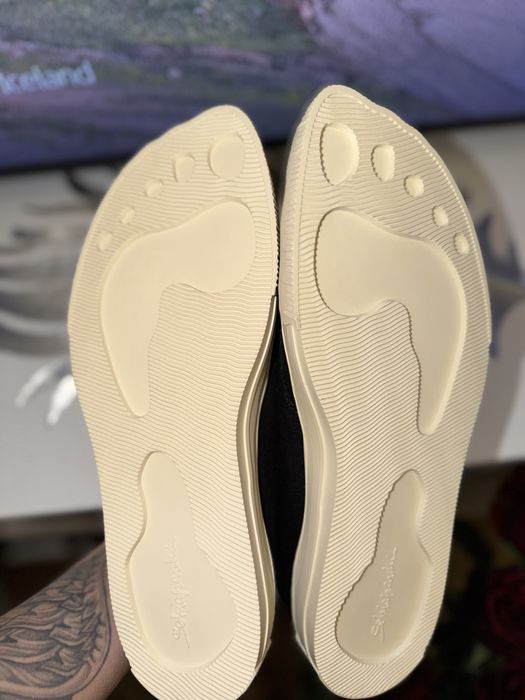 Продам кеды крутые Schiaparelli с пальзами