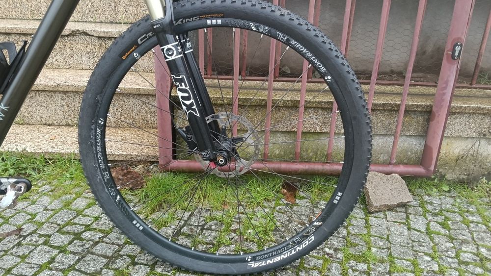 Bicicleta Carbono – SRAM XX1, FOX 100mm, Revisão Feita
