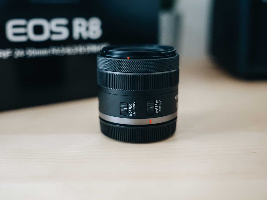 Canon RF 24-50mm F4.5-6.3 IS STM (Dentro da garantia)