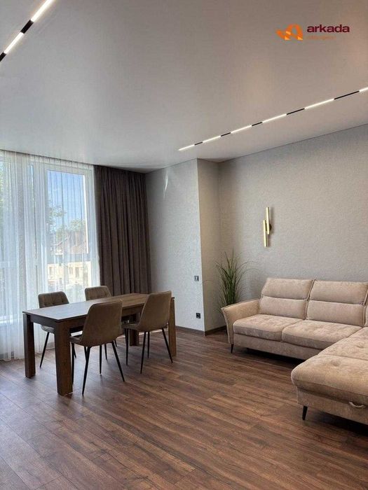 Продаж 1 кімнатна квартира з ремонтом в центрі міста - Вид 3