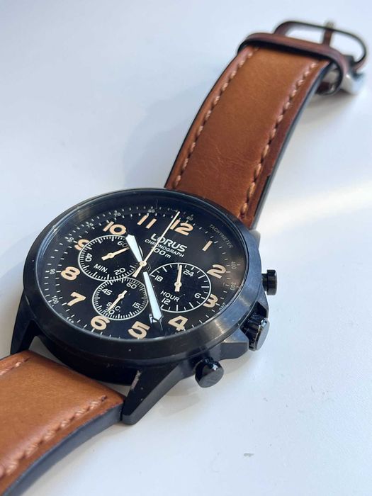 Lorus VD53-X252 - Używany, pasek ze skóry naturalnej