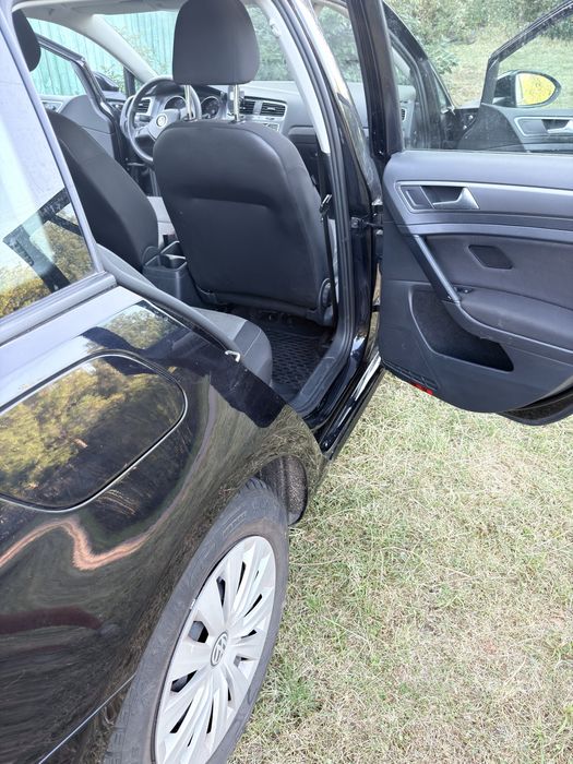 Volswagen golf  1,6.    2017 рік