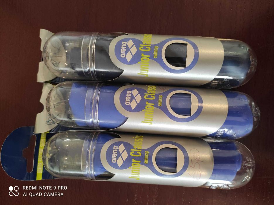 4 Toucas natação Arena criança