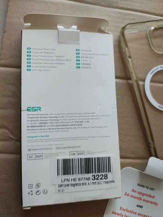 Esr etui hybrydowe magnetyczne do iPhone 14