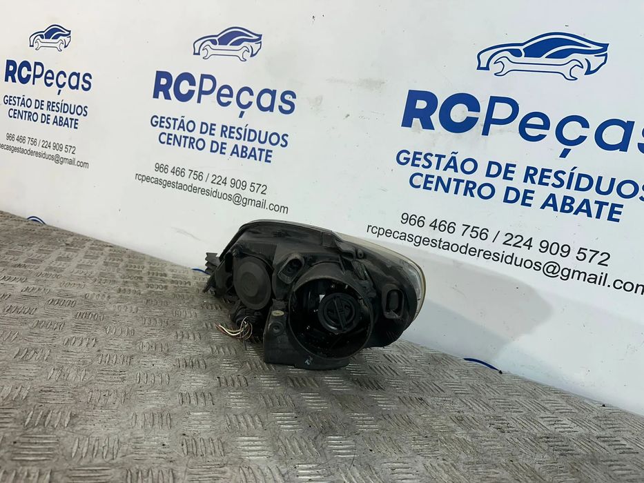 Oticas Farol Frente Frontal Direita Original VW Volkswagen Golf 5